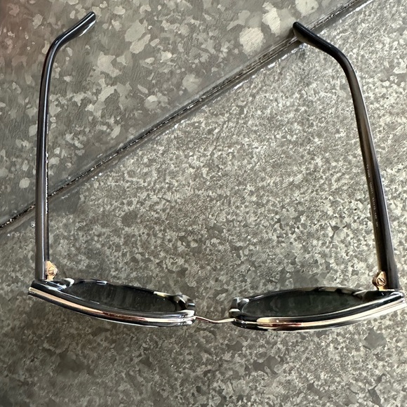 Women's Tory Burch Tortoise Sunglasses Brown, Gray, Beige - Picture 4 of 11